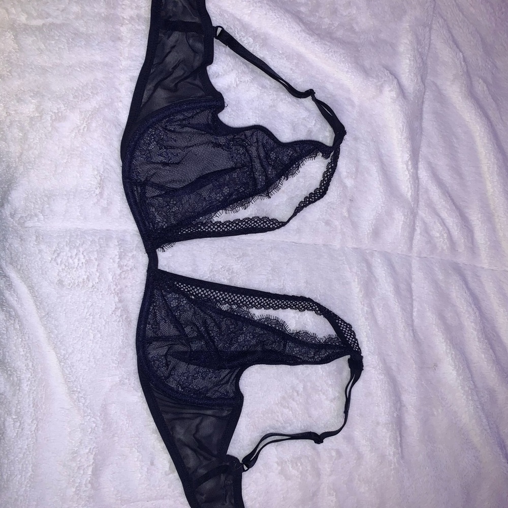 Victoria’s Secret 34D Lace Bralette